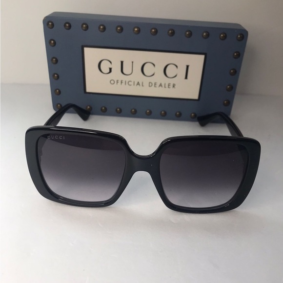 New - 💯Authentic Gucci Grey Gradient Square Ladies Sunglasses GG0632S 001 56 . - Picture 12 of 17